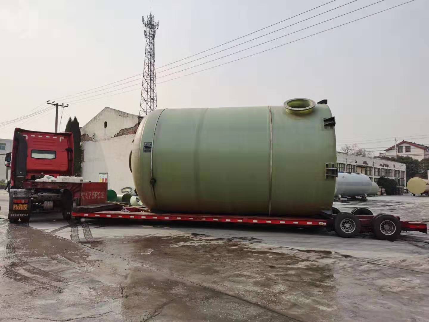 药厂青青草视频免费在线观看罐装车发往现场